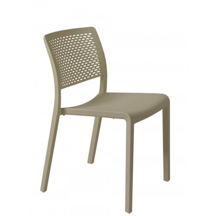 Pack de sillas construidas con polipropileno en acabado color arena Trama Resol
