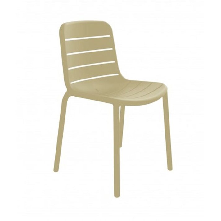 Lot de chaises avec protection UV fabriquées en polypropylène de couleur sable Gina Resol