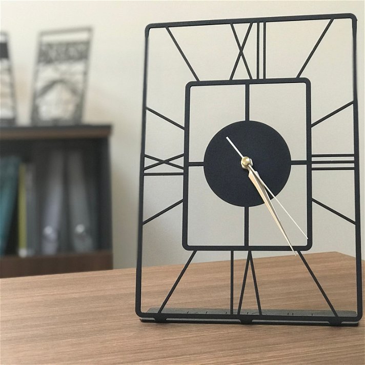 Reloj de mesa o pared decorativo rectangular de 20x30 cm hecho en metal negro Forme