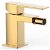Torneira de bidé monocomando vertical com design moderno e acabamento cor de ouro Slim TRES