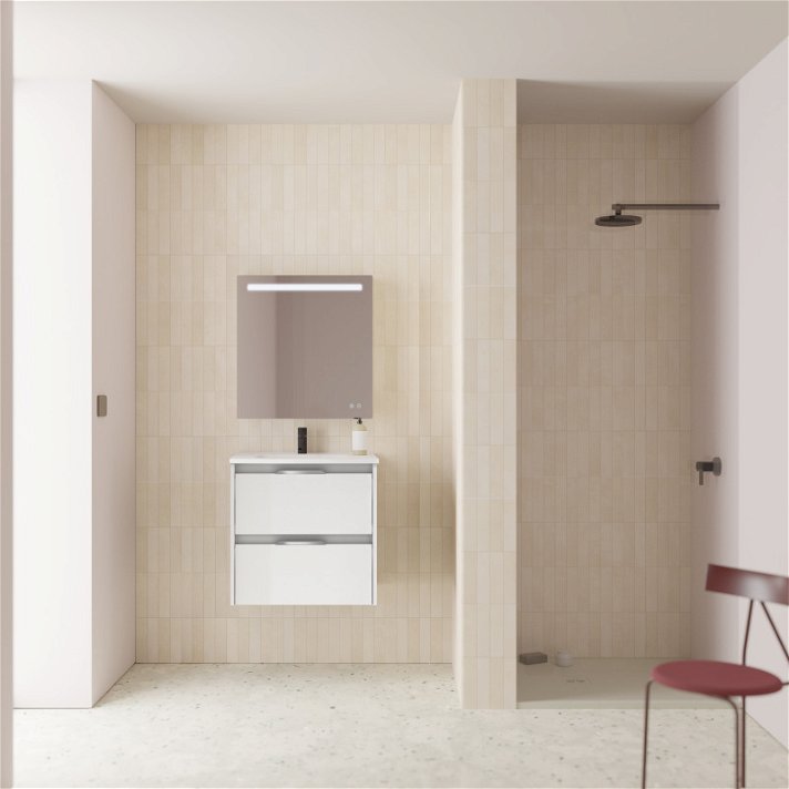 Mueble para baño con lavabo de 60 cm de ancho fabricado en tablero en un acabado blanco brillo Suki Amizuva