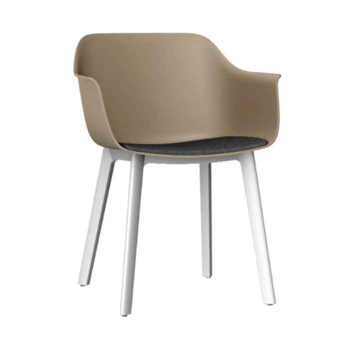 Set di 2 sedie realizzate con polipropilene colore sabbia e tappezzeria carbone Shape Click Resol