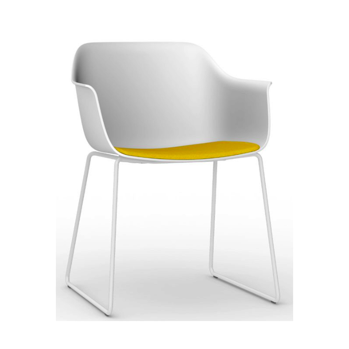 Lot de 2 chaises avec pieds patins fabriquées en polypropylène de couleur blanche et tissu mimosa Shape Patin Resol