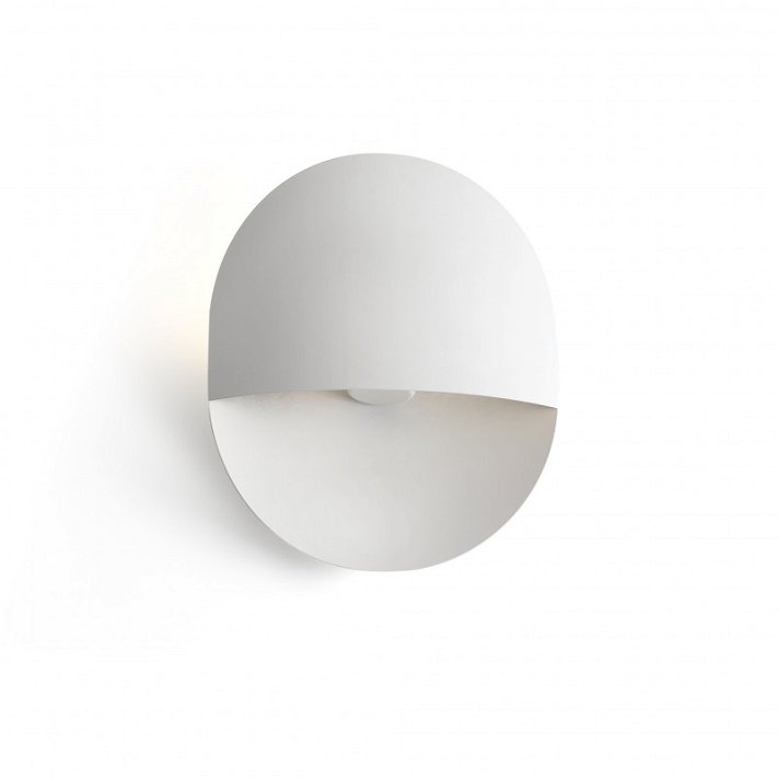 Aplique en forma de lámpara con led E27 fabricada de metal ovalado con acabado en color blanco Eres Faro