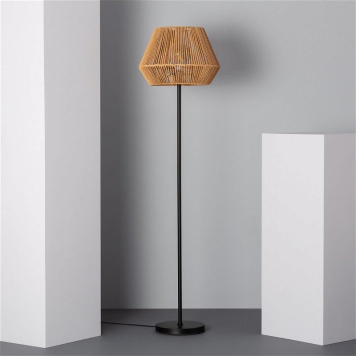 Lámpara de pie para interiores fabricada en papel trenzado color natural Kirito MoonLed