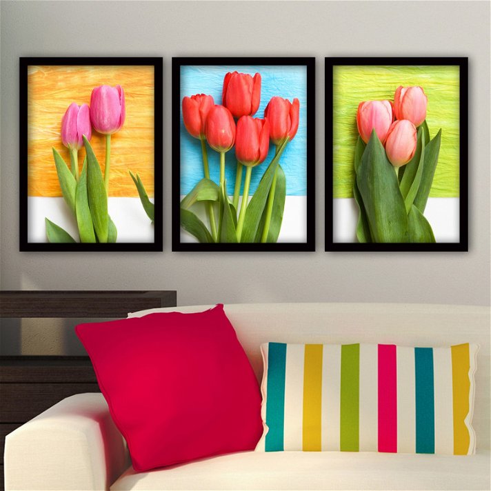 Pack de 3 cuadros de pimpollos de tulipán con marco negro de madera 35x45 cm Forme