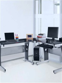 Secretárias e mesas de escritório